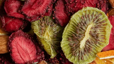 تصویر 1 از میوه خشک مخلوط اصل با طعم واقعی و عطر طبیعی میوه ها